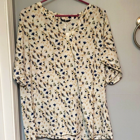 Top - Picture 4 of 4